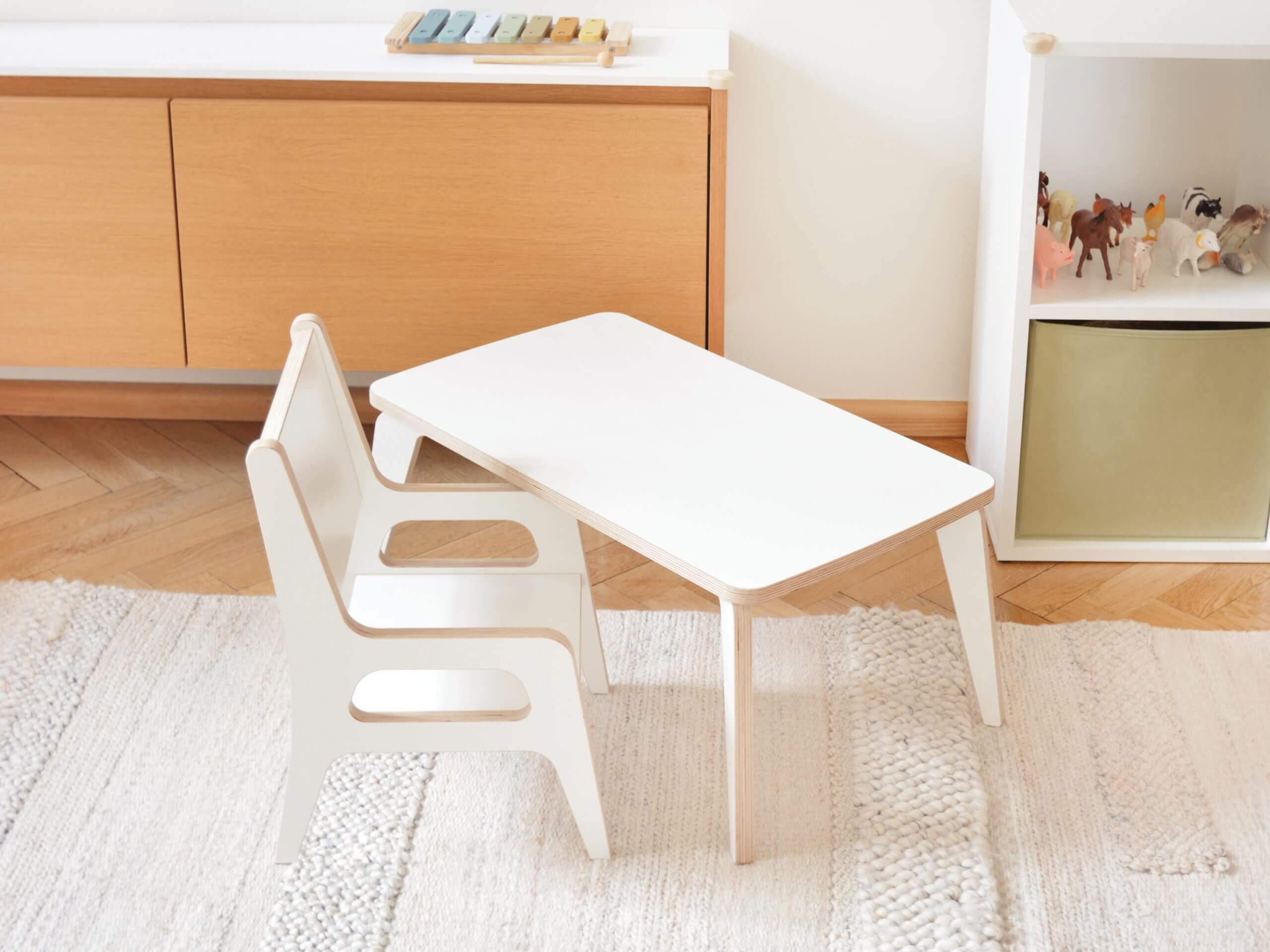 Chair_w_armrests (3)