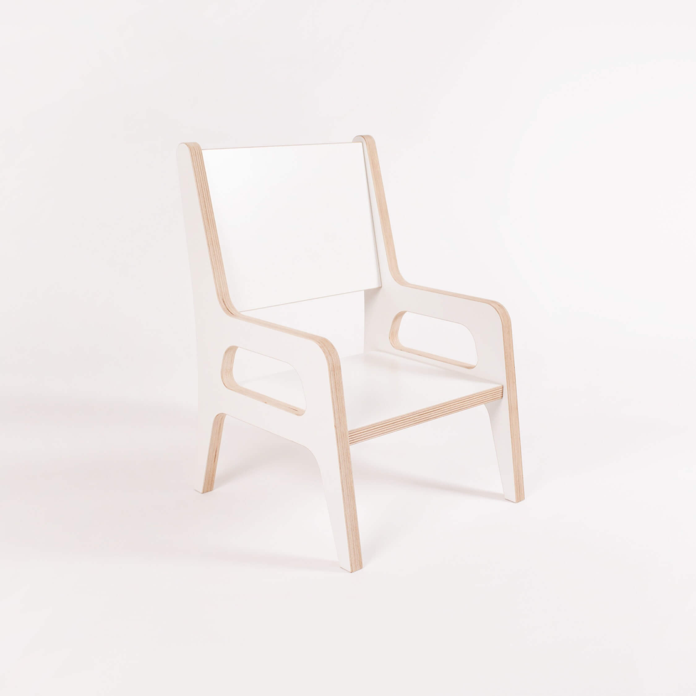 Krēsliņš ar augstu atzveltni